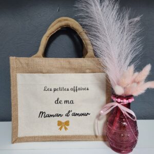 Cabas personnalisé maman – Sac jute "Les petites affaires de ma maman d’amour"