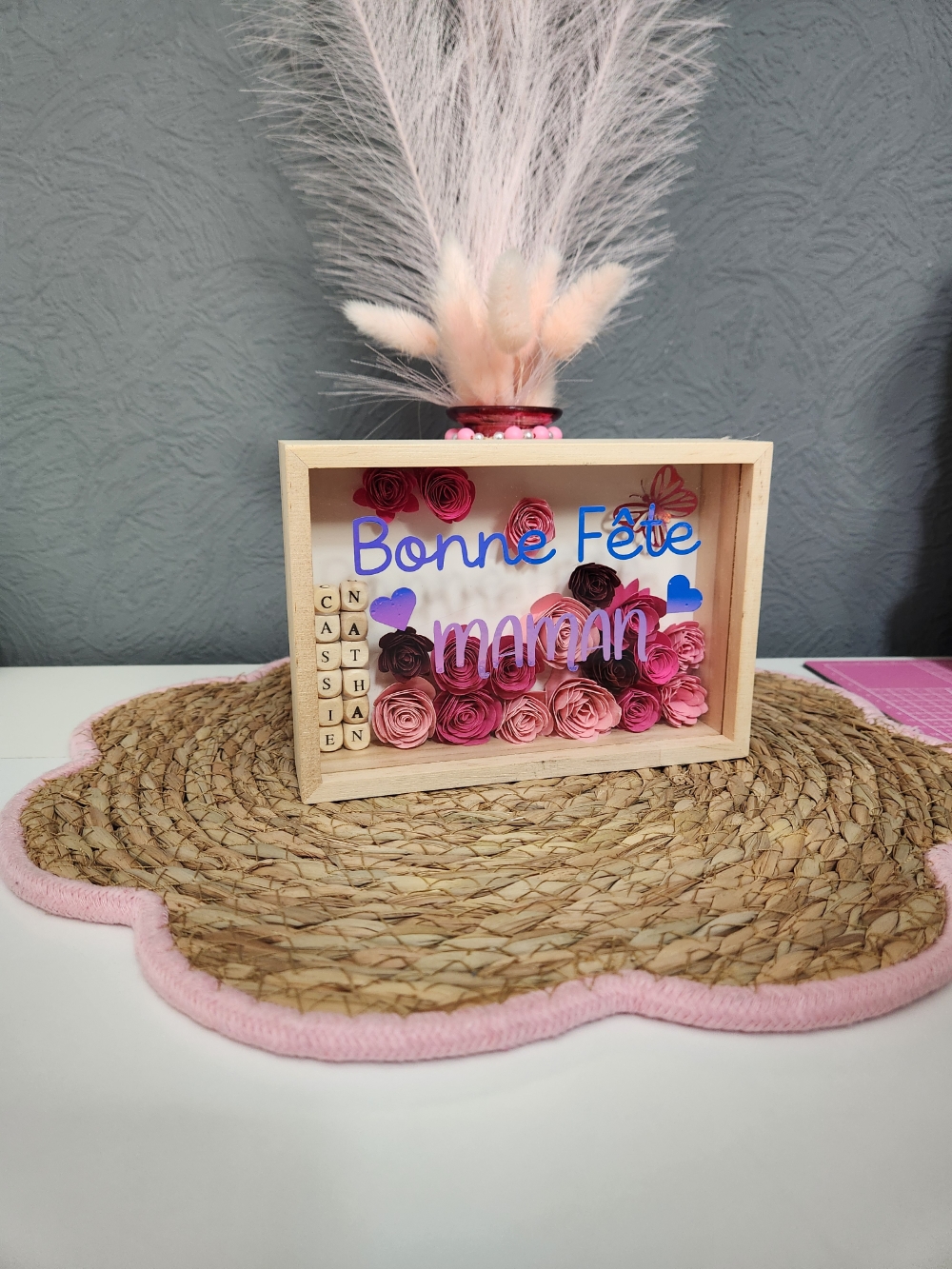 Cadre Fête des Mères personnalisé – Bonne Fête Maman en fleurs papier – Image 3